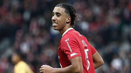 ميلان يستهدف ضم ليني يورو من مانشستر يونايتد في يناير