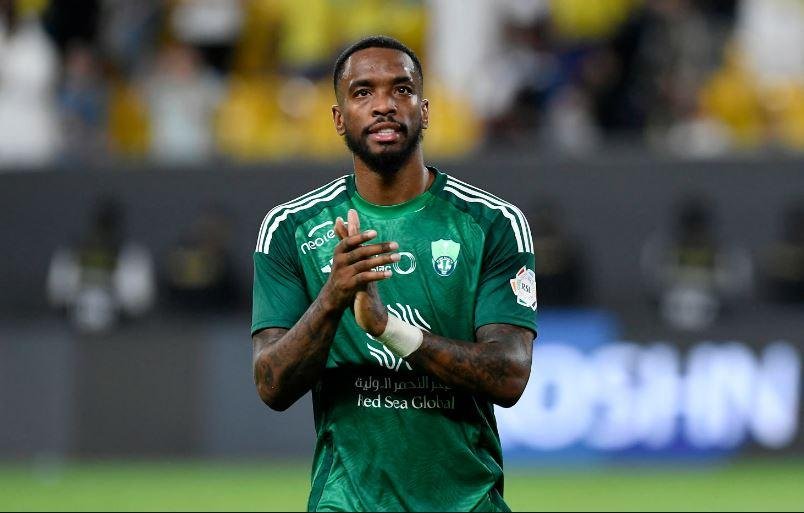 الأهلي يكتسح الخليج برباعية ويصعد إلى المركز الخامس بالدوري السعودي