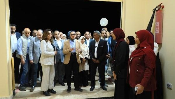 وزيرة التنمية المحلية تفتتح مجمع الصناعات الحرفية بقرية مرزوق