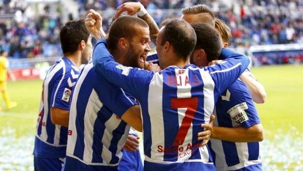 ألافيس يتعادل مع مالقا 1-1 في الدوري الإسباني
