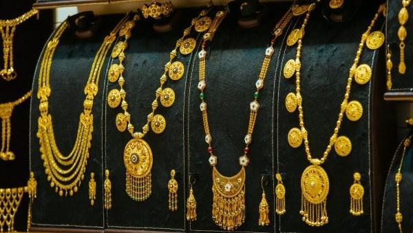 قبل إعلان سعر الفائدة.. سعر الذهب يتراجع 65 جنيها في الصاغة الآن