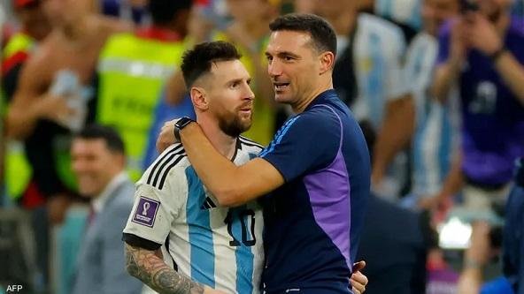 بعد اعتزال ميسي.. سكالوني يعلن قائد منتخب الأرجنتين الجديد
