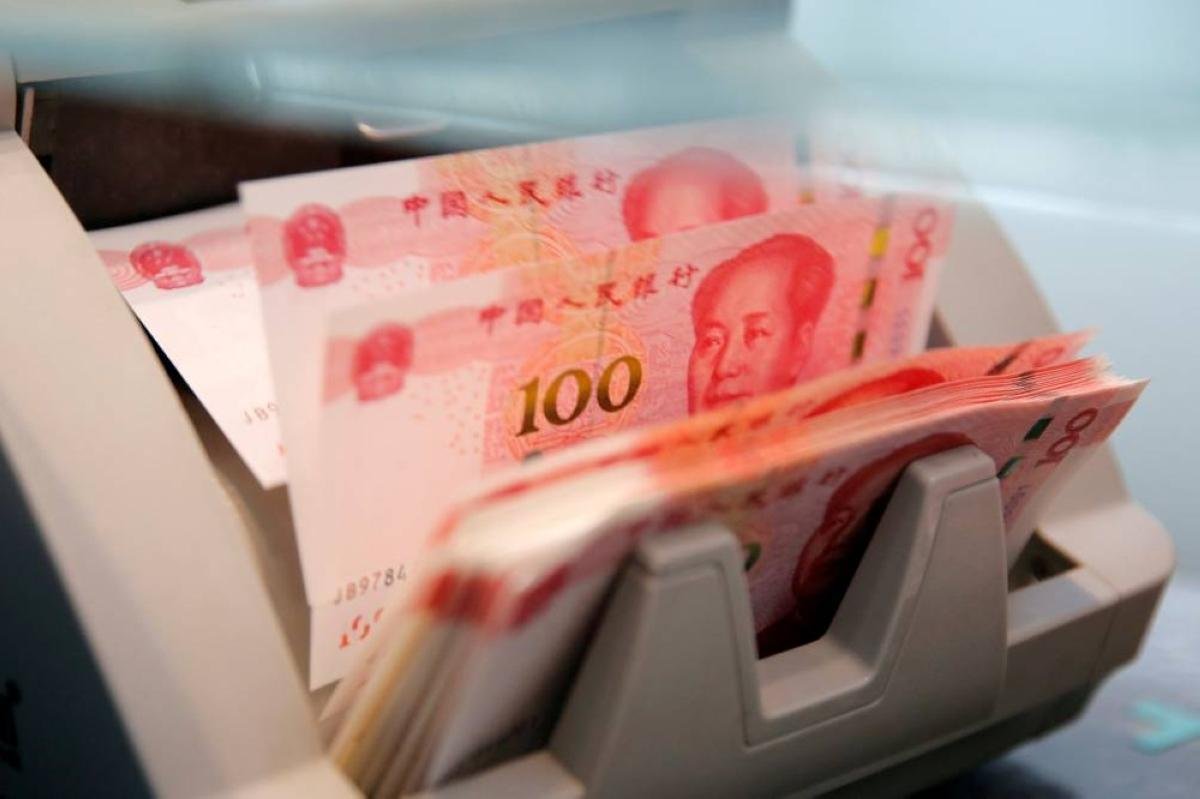 China tax crackdown forces wea...