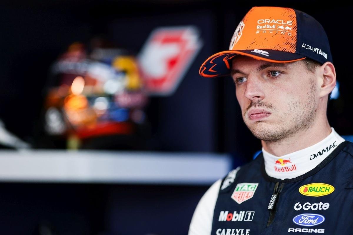 Max Verstappen pinpoints Red B...