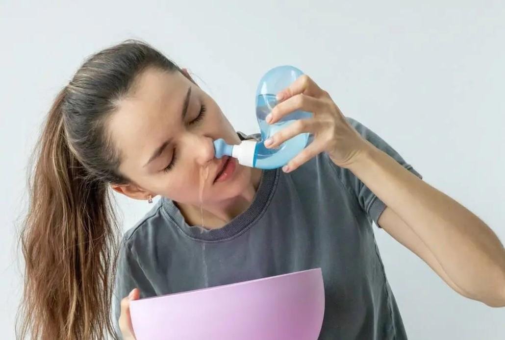 أبحاث تكشف فاعلية ممارسة قديمة في تقليل أعراض نزلات البرد.. ما هي؟