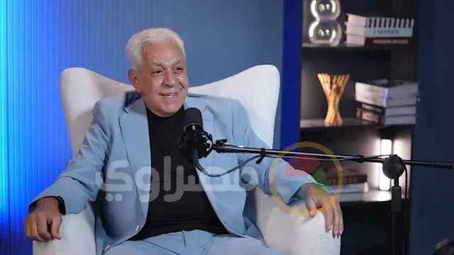 مجدي الجلاد لحمدين صباحي: مصدر دخلك إيه؟ والأخير يرد - فيديو