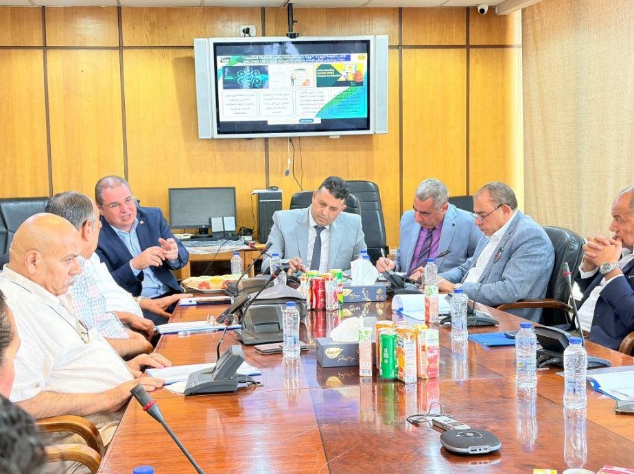 غرفة الصناعات النسيجية تبحث تع...