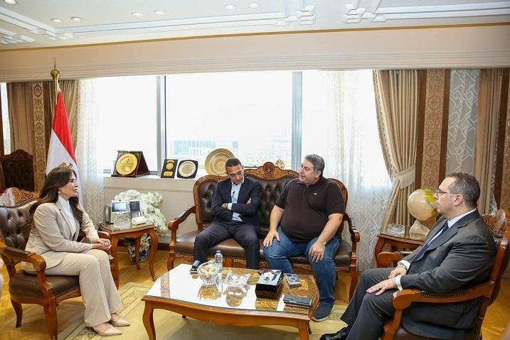 الإسكان تبحث مع مؤسسة GTO تسوي...