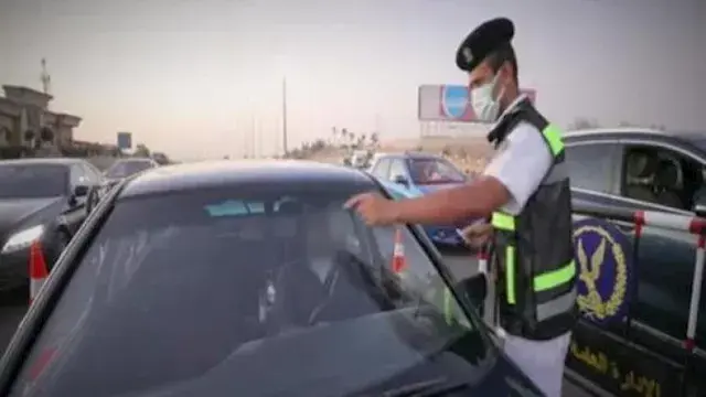 سحب 782 رخصة لعدم تركيب الملصق الإلكترونى