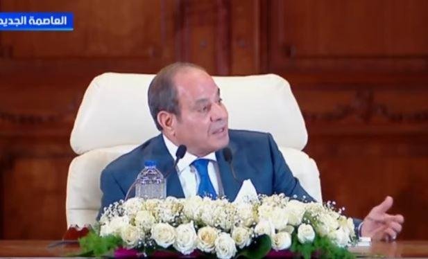 الرئيس السيسي: الرسوم التي يتم تحصيلها على الطرق لا تغطي استثماراتها ولا تكفي لصيانتها