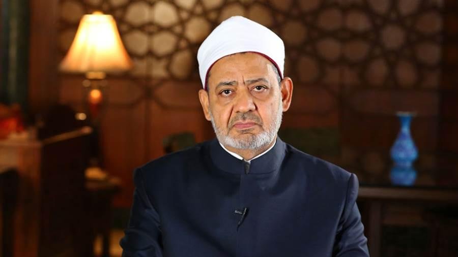 شيخ الأزهر ينعى تلميذ معهد دنوشر: قلوبنا يعتصرها الألم وندعو الله أن يربط على قلوب والديه