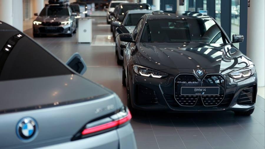 من 2250 لـ1600جنيه.. اللواء مدحت قريطم: رسوم تراخيص السيارات انخفضت مرة ثانية بعد التشغيل التجريبي