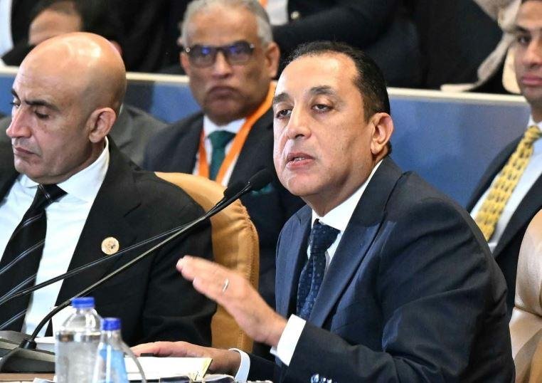 مدبولي يوضح أهمية تدريس مواد الهوية بالمدارس الدولية وعلاقتها بالأمن القومي