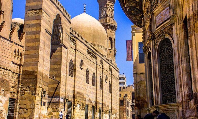 الإسكان: بدأنا إحياء القاهرة التاريخية قبل الانتقال للعاصمة.. وأزلنا 4 ملايين مخلفات كيماوية بمجرى العيون