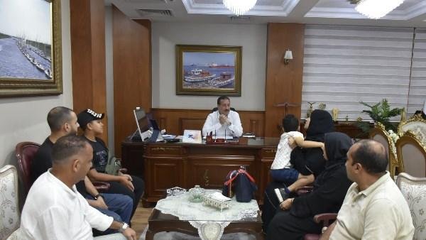 سند وقت الشدة.. محافظ بورسعيد يقرر صرف مساعدة مالية عاجلة لأسرة شاب توفي بحادث