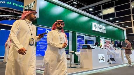 السعودية تقر رفع توطين مهن إدا...