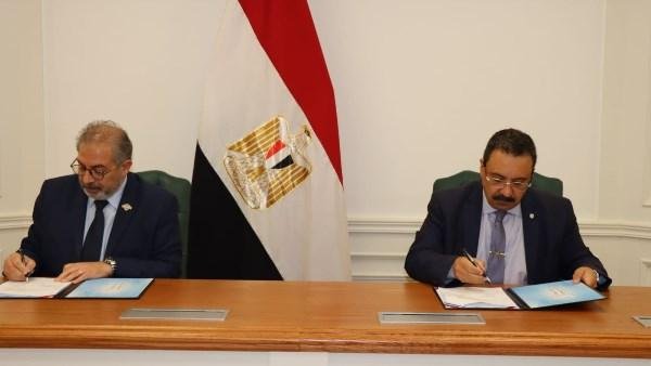 جامعة الإسكندرية تتعاون مع التأمين الصحي لتقديم الخدمة بـ«سموحة الجامعي»