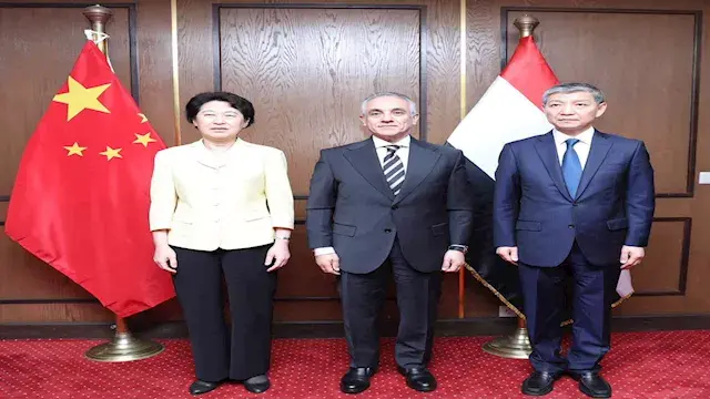 وزير العدل يستقبل وفدا صينيا ل...