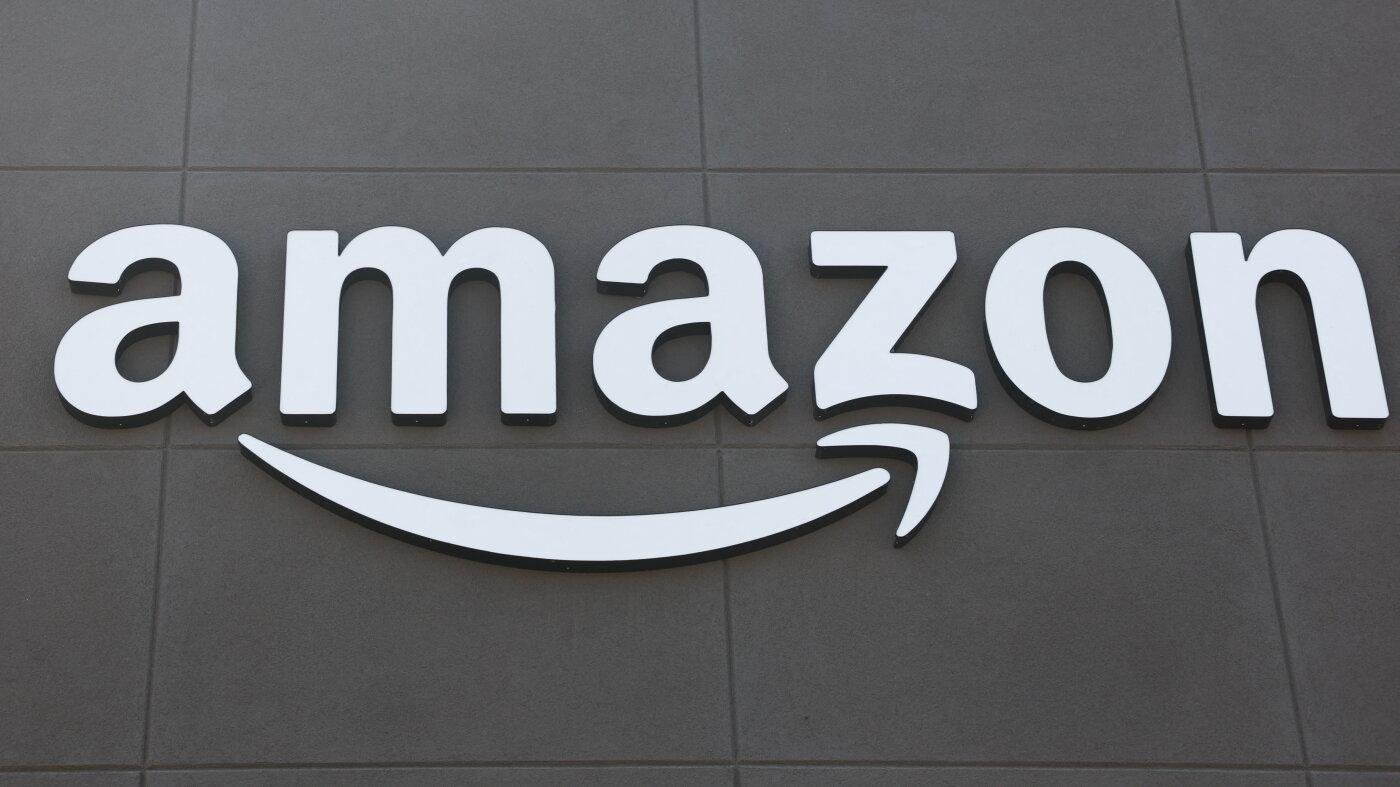 U.S. sues Amazon over its adve...