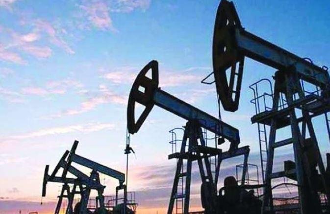 ارتفاع أسعار النفط وسط مخاوف من تجدد الضربات الأمريكية على إيران
