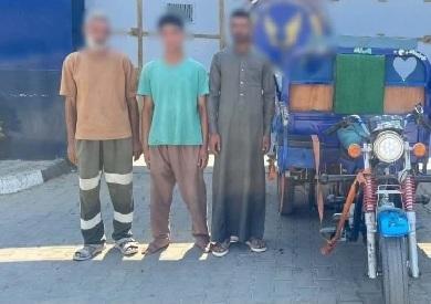ضبط 3 خفراء لاتهامهم بالتعدي على شخص ومحاولة اصطحابه عنوة داخل «تروسيكل» في 6 أكتوبر