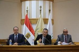 وزير الثقافة يعلن تنظيم الدورة المقبلة من مهرجان الإسكندرية السينمائي.. وعصام زكريا يكشف مصير المهرجان