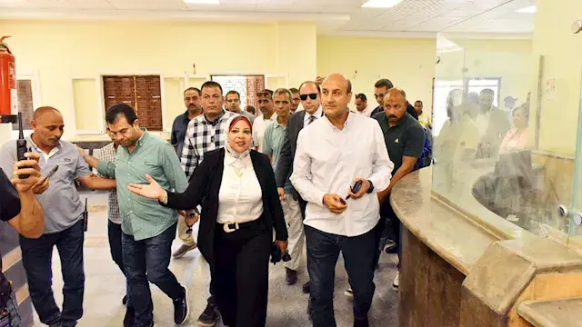 محافظ أسيوط يتفقد التشغيل التج...