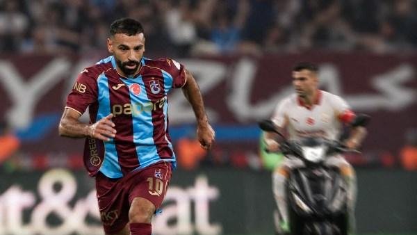 رسالة فكاهية.. طرابزون يحتفي بـ محمد صلاح: «حتى الموتوسيكل يتعب وراه»