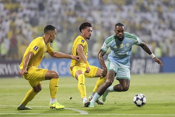 الأهلي السعودي يحسم مواجهة الوصل بثلاثية في دوري أبطال آسيا للنخبة