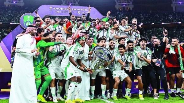 ليلة الحسابات الصعبة في دوري أبطال آسيا.. الأهلي يدافع عن كبريائه والاتحاد يواجه خطر التعثر
