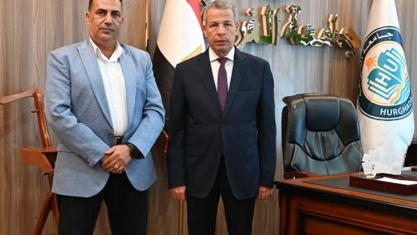 رئيس جامعة الغردقة لـ"أ ش أ": استقبال 5700 طالب وطالبة.. وحريصون على إنشاء كليات مرتبطة بسوق العمل