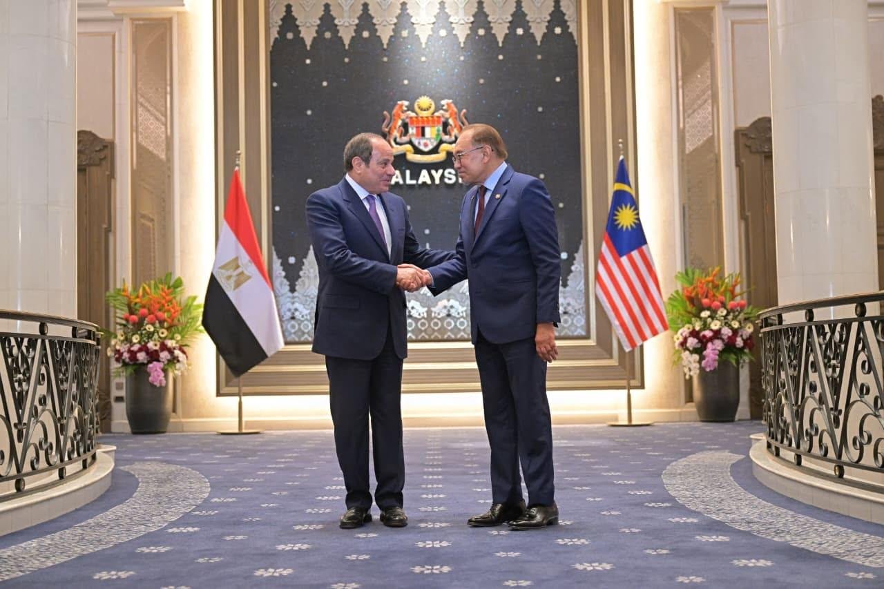 السيسي يغادر ماليزيا متوجها إلى إندونيسيا في ثالث محطات جولته الآسيوية