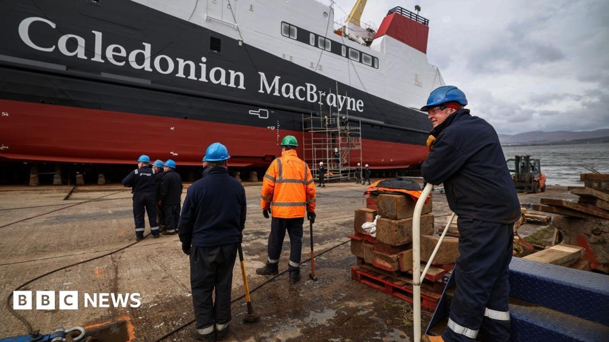 Ferguson shipyard to cut a qua...