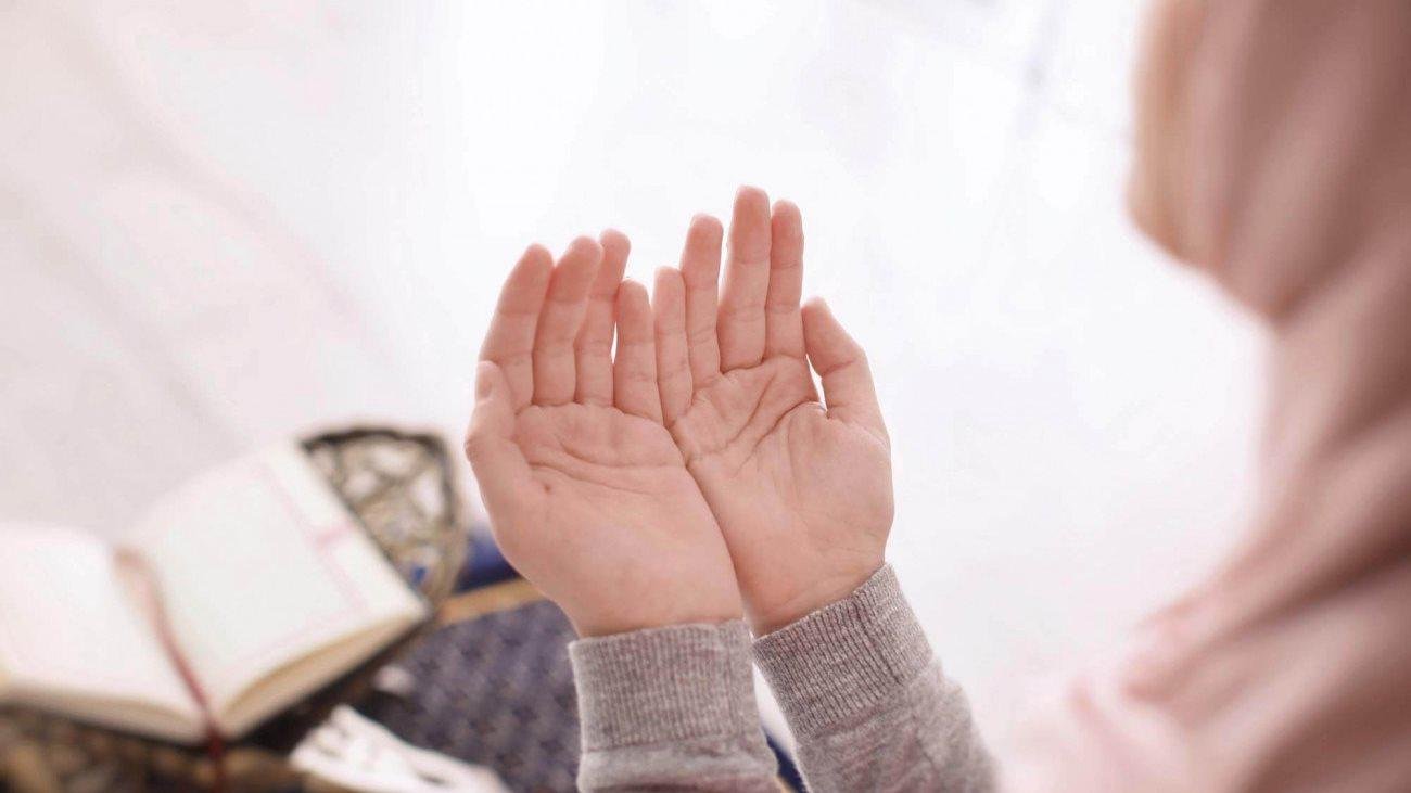دعاء لتسخير قلوب الناس بالمحبة والقبول.. بـ 13 كلمة يصبح عدوك صديقا حميما