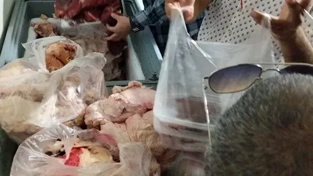 لحوم فاسدة ومذبوحة خارج المجاز...