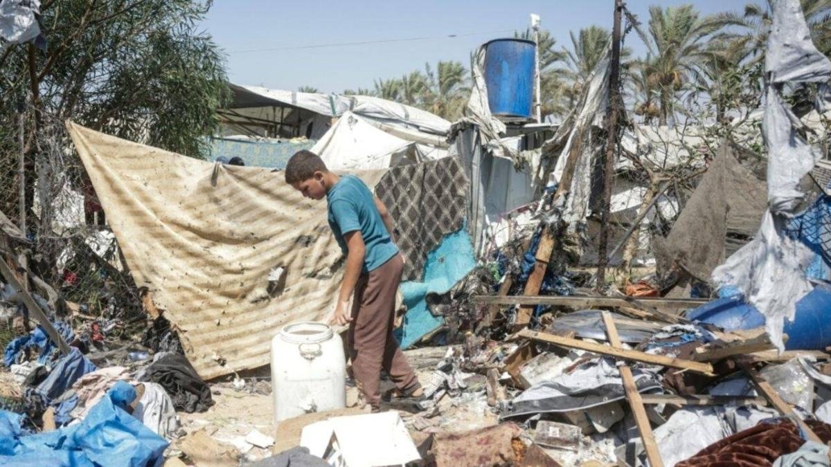 Kushner meets with Hamas in pu...