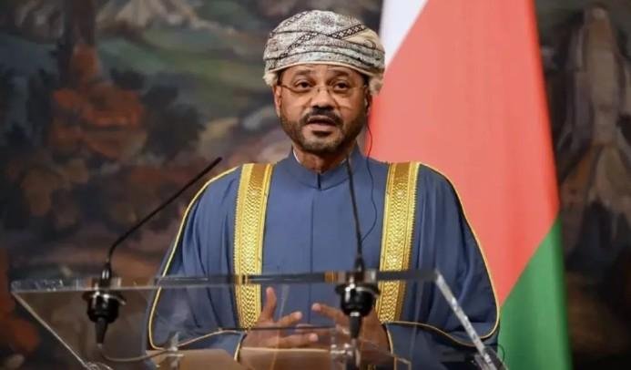 وزير خارجية عُمان: اتفاق مضيق هرمز مع إيران مرهون بنتائج المحادثات بين طهران وواشنطن