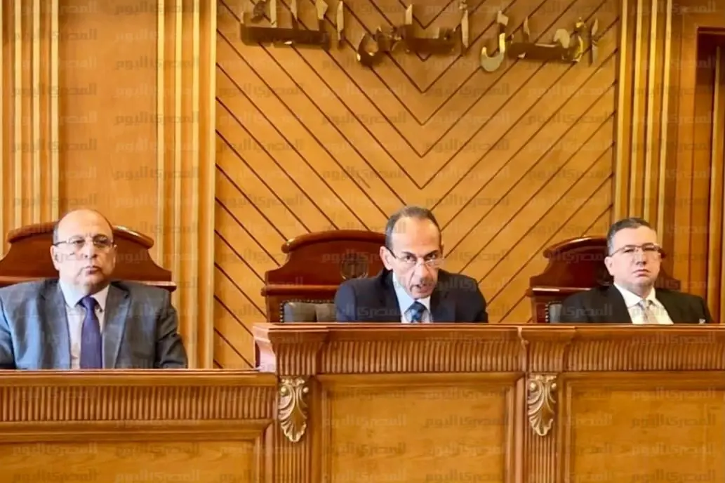 دفاع المتهم بقتل طليقته وشقيقتها فى المنيا يطلب «رد المحكمة»