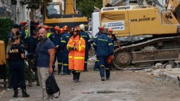 اليونان: إصابة عاملين إثنين بجروح خطيرة جراء انفجار بمصفاة نفط قرب أثينا