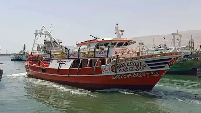 بالصور- إبحار 438 مركبًا وفلوك...