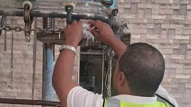 بالصور- تشميع 3 خطوط إنتاج بمصنع أغذية بسبب وجود فضلات قوارض  في الإسماعيلية