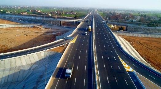 الطرق والكباري: تنفيذ 6600 كيل...