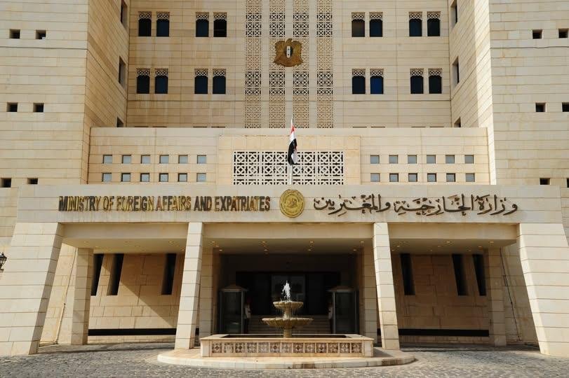 سوريا تدين استهداف منشآت حيوية وأعيانا مدنية في السعودية وتؤكد وقوفها إلى جانب المملكة
