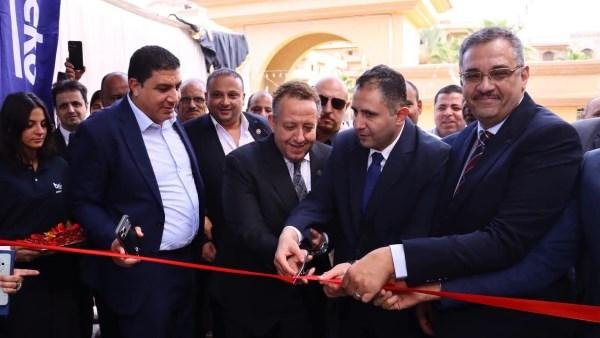 اشتري لحد 100 ألف جنيه.. نقيب المهندسين ومحافظ دمياط يفتتحان معرض السلع المُعمرة .. صور