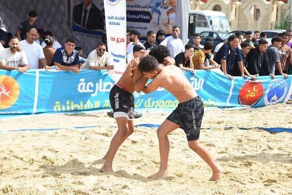 388 لاعبًا ولاعبة في بطولة الجمهورية للمصارعة الشاطئية برأس البر