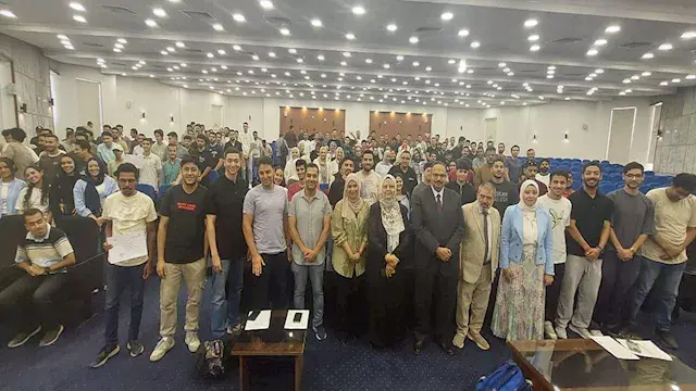 هندسة شبرا تحتفل بتخرج 400 متد...