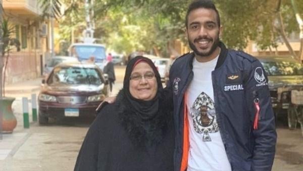 يا رب ما أشوف فيكي حاجة وحشة.. كهربا يطلب الدعاء لوالدته بعد تعرضها لوعكة صحية