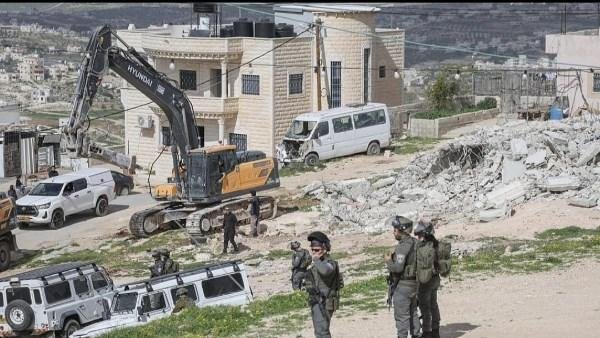 قوات الاحتلال تقتحم قرية دير نظام شمال غرب رام الله عقب إطلاق النار