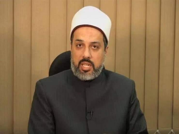 هل يجوز للمرأة كشف شعرها أمام زوج أختها وحُكم مُصافحة شقيق زوجها ؟.. الموقف الشرعي
