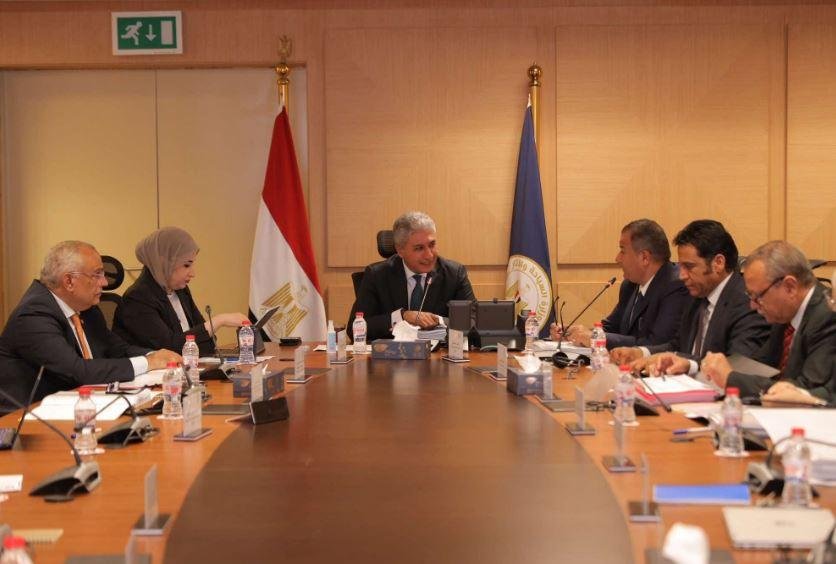 وزير السياحة والآثار يترأس اجت...